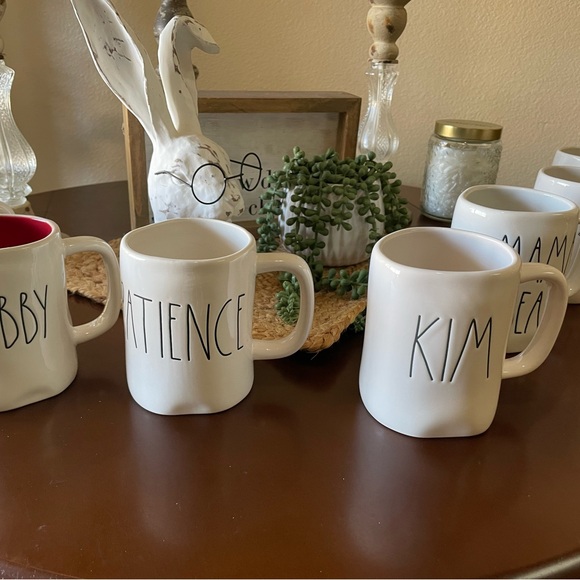 Rae Dunn mug Set - Picture 3 of 5